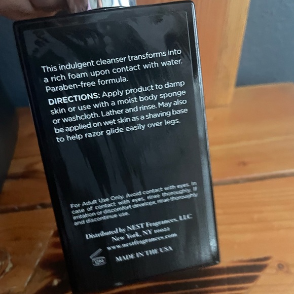 Nest Fragrance Scent Dahlia & Vines Foaming Shower Oil 6.7 oz.PREOWNED 6oz LEFT - Picture 5 of 8